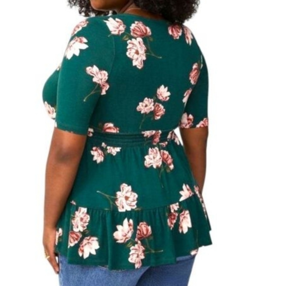 Torrid Floral Green Women's Top - Picture 2 of 6